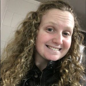 Meet your Posher, Janessa